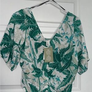 H&M Green and White Ruched Buttoned Blouse